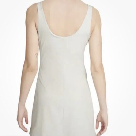 Nike Womens Bliss Luxe Training Dress Skort Light Bone Tan size large - Picture 3 of 11